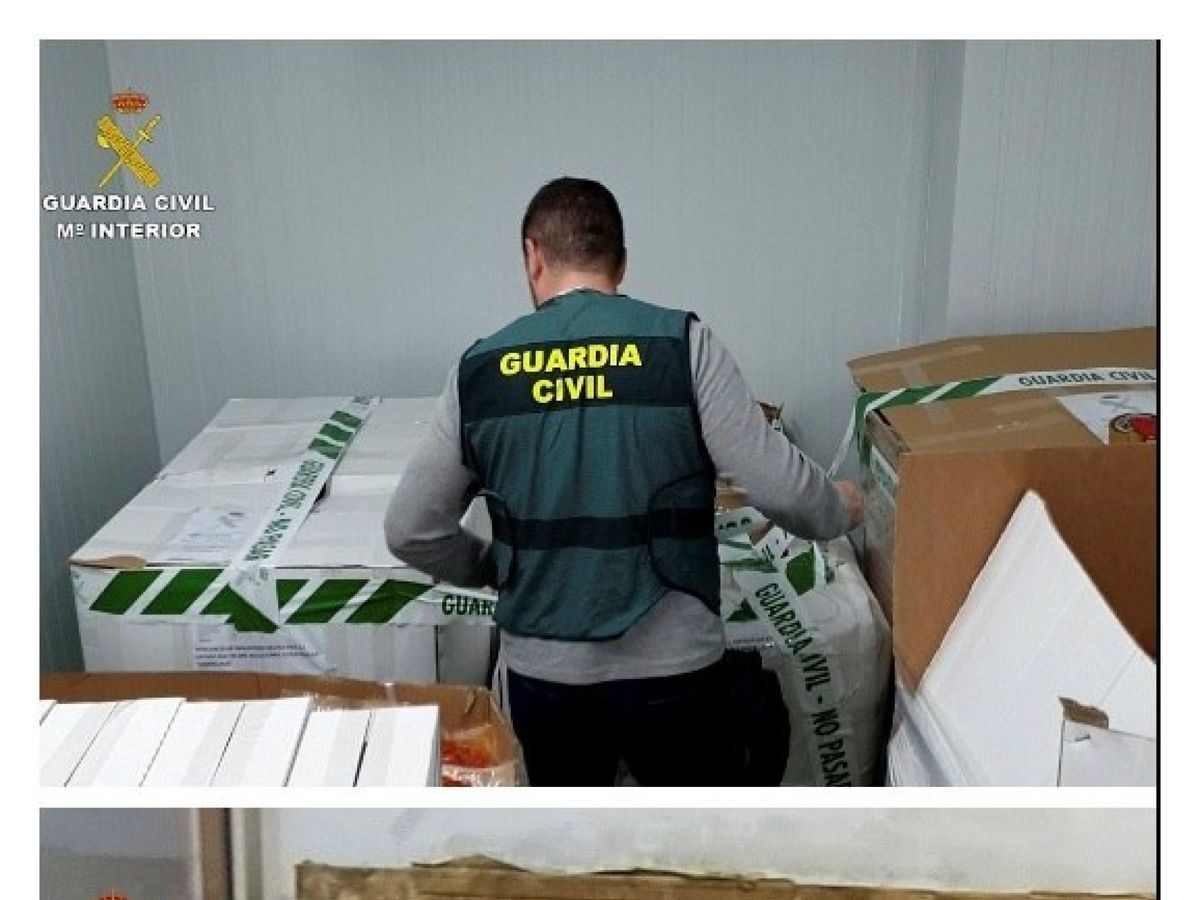 Foto: Se ha intervenido un total de 63.123 envases de productos cárnicos con etiquetados manipulados (Guardia Civil)