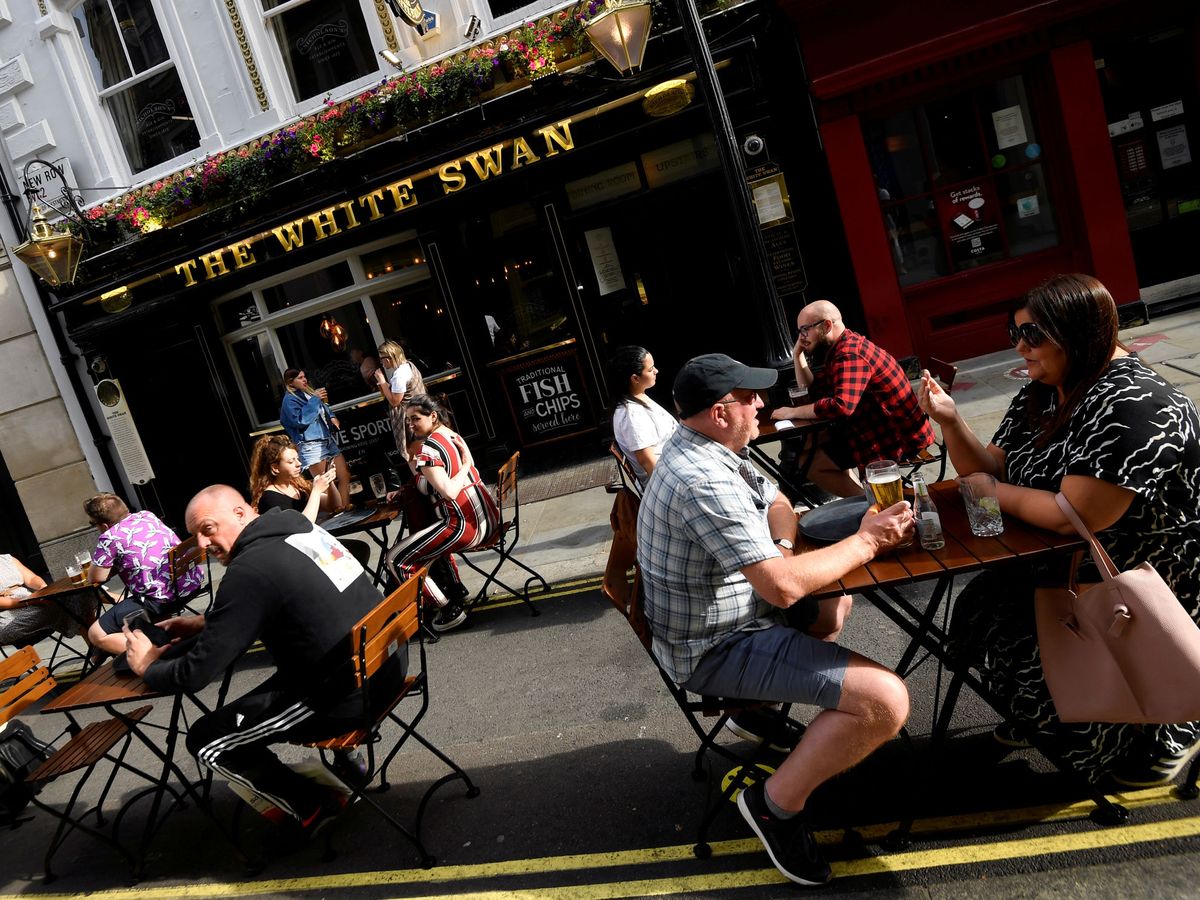 Foto: Un pub en Londres. (Reuters)
