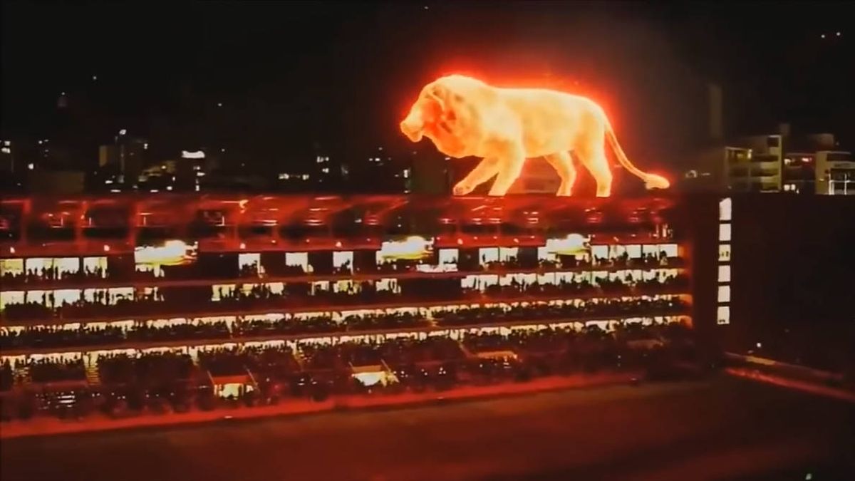 Un león de fuego se cuela en la inauguración del estadio de Estudiantes de La Plata