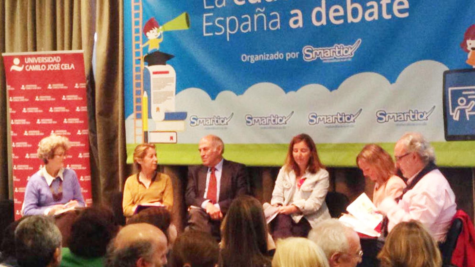 Foto: De izquierda a derecha, los representantes de Podemos, PP, José Antonio Marina, Ciudadanos y PSOE.