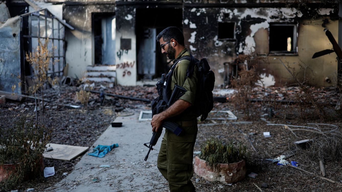 Foto: Guerra entre Israel y Hamás, en directo | Última hora de los ataques en Gaza y la ayuda humanitaria. (Reuters/Ammar Awad)