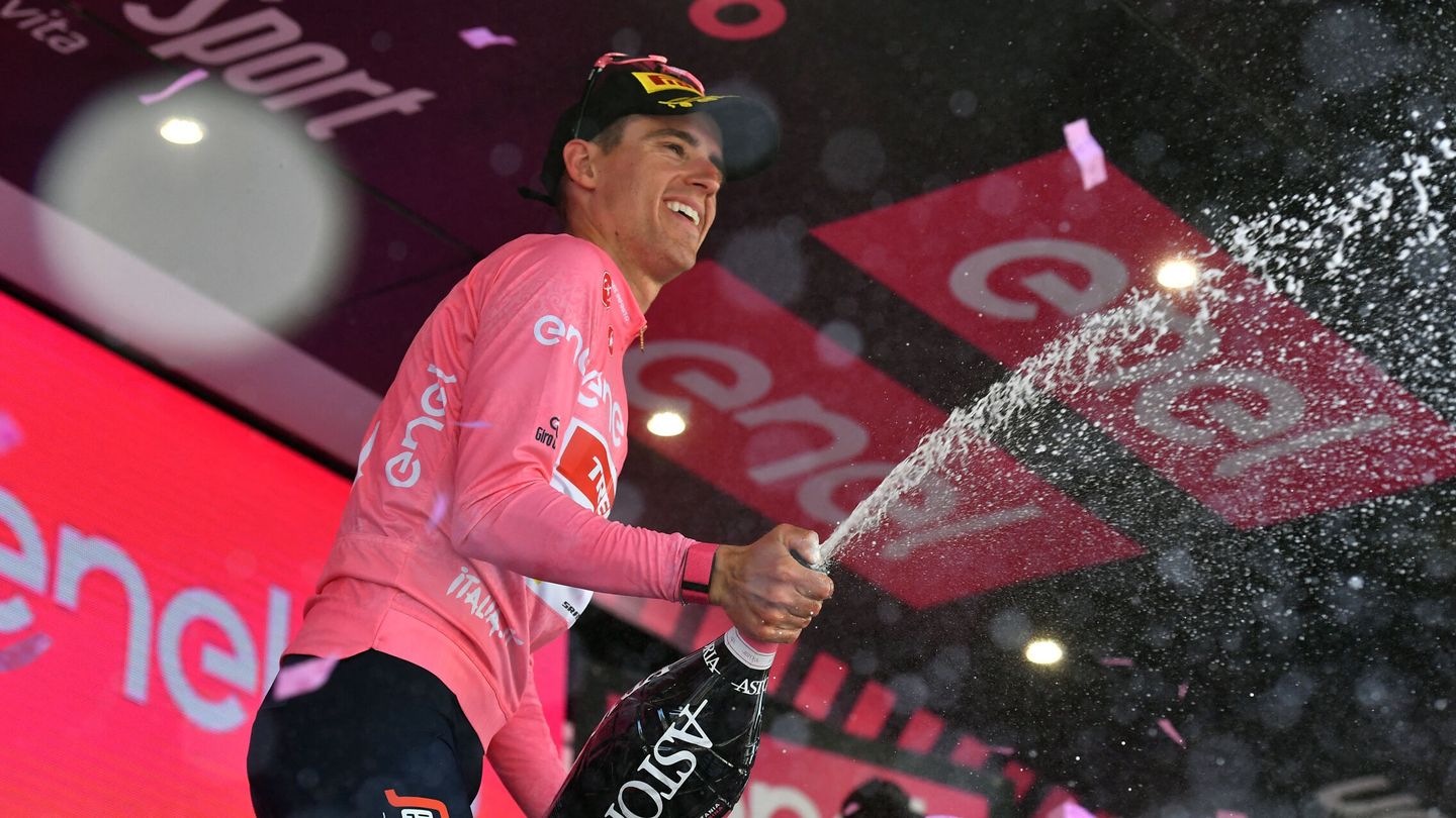 Juanpe, eufórico tras ganar la etapa. (Reuters/Jennifer Lorenzini)