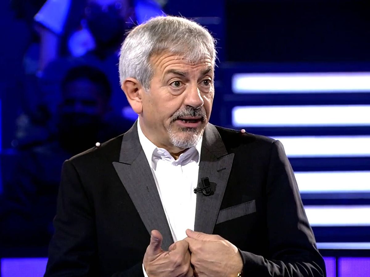 Foto: Carlos Sobera, presentador del último debate ofrecido por Telecinco. (Mediaset)