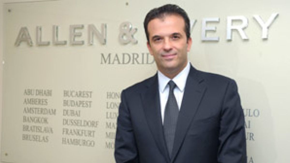 Allen & Overy incorpora a Pablo Mayor como socio del área de mercantil-regulatorio