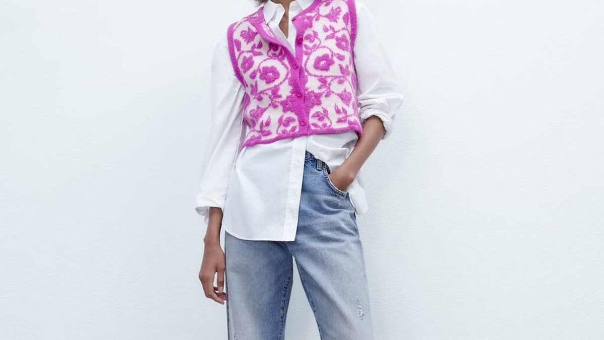 El chaleco joya y low cost de Zara para lucir con camisa blanca y tejanos