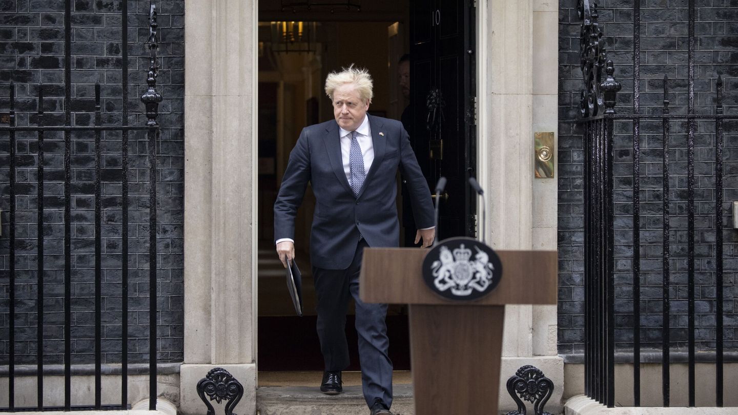 Boris Johnson anuncia su dimisión en Downing Street, Londres. (EFE/Tolga Akmen)