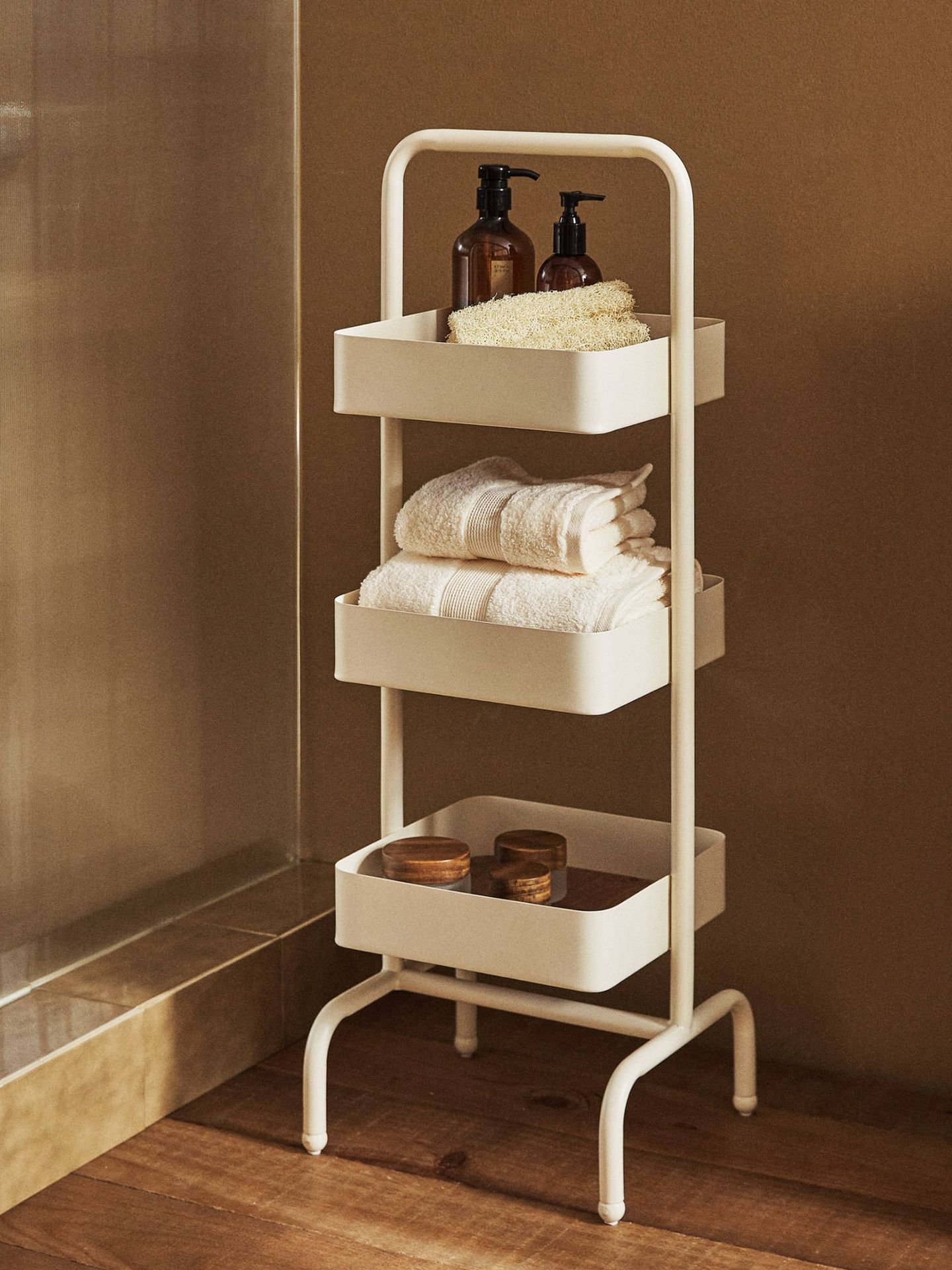 Soluciones de Zara Home para un baño pequeño y con estilo. (Cortesía)