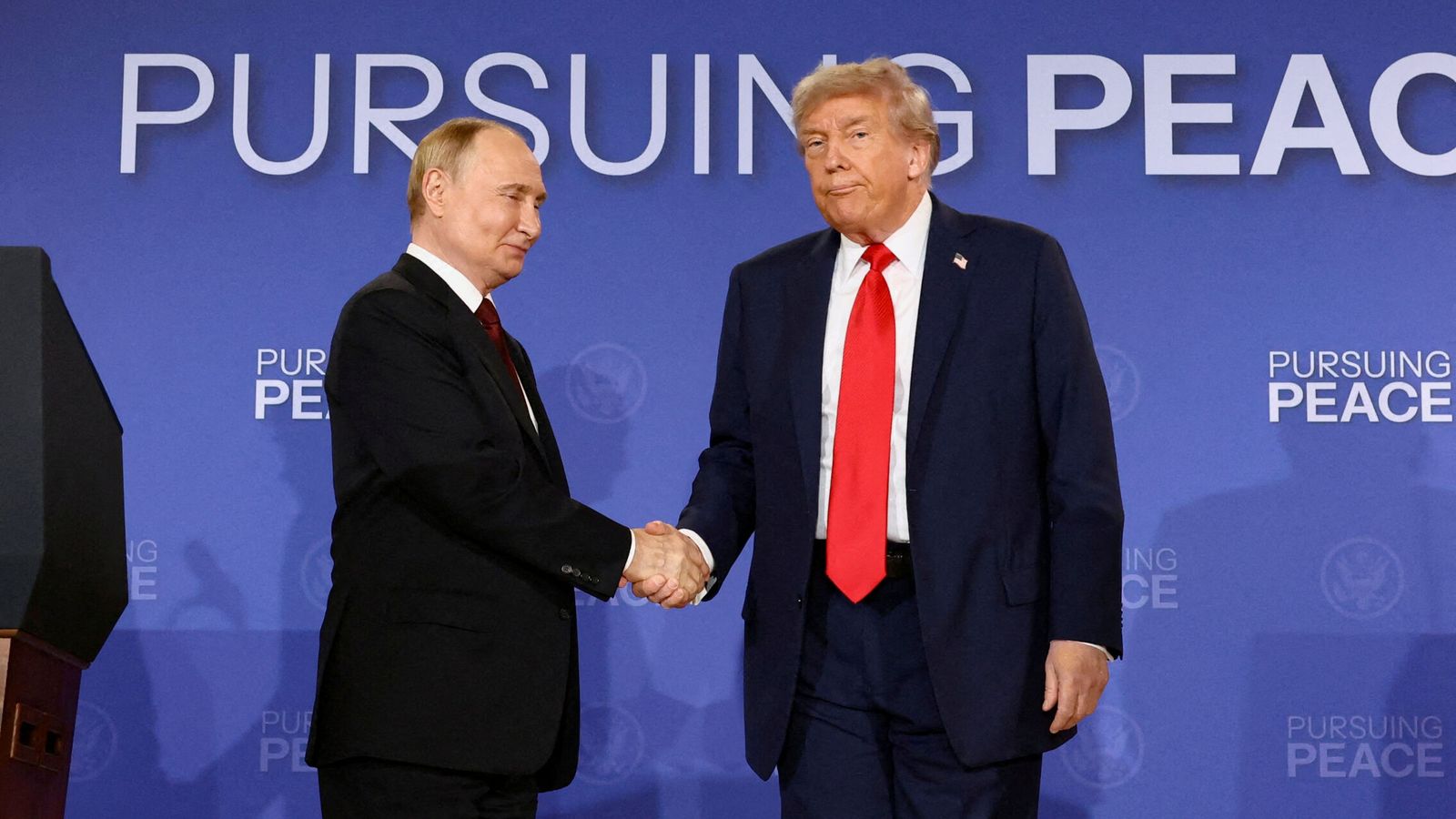 Trump pide el fin de la guerra a Putin, que dice no tener "planes hostiles" contra países de Europa