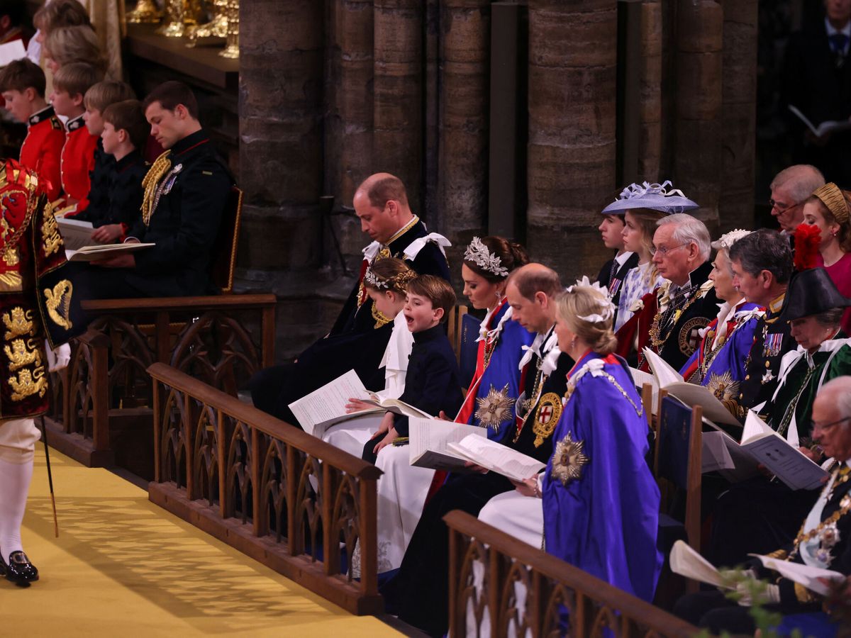 Foto: Los miembros de la familia real británica en la coronación. (Reuters/Pool/Richard Pohle)