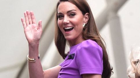 El look de la princesa de Gales en su gran recibimiento: morado y atemporal