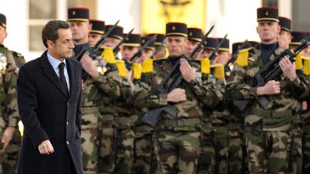 Francia declara la guerra a Al Qaeda para evitar más secuestros en el Sáhara