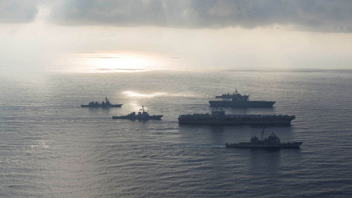 Destructores, portaviones, submarinos y cazas: Japón entra en modo 'supersaiyajin'