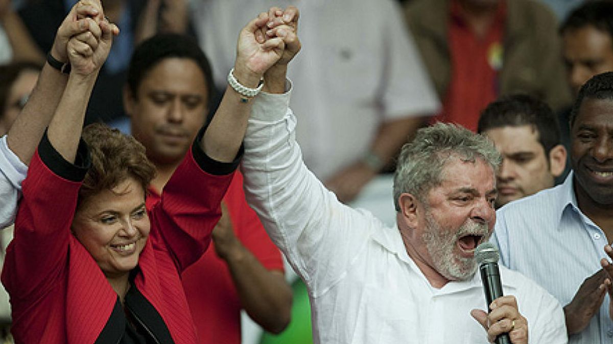 Lula se despide de la Presidencia entre éxitos económicos y escándalos de corrupción