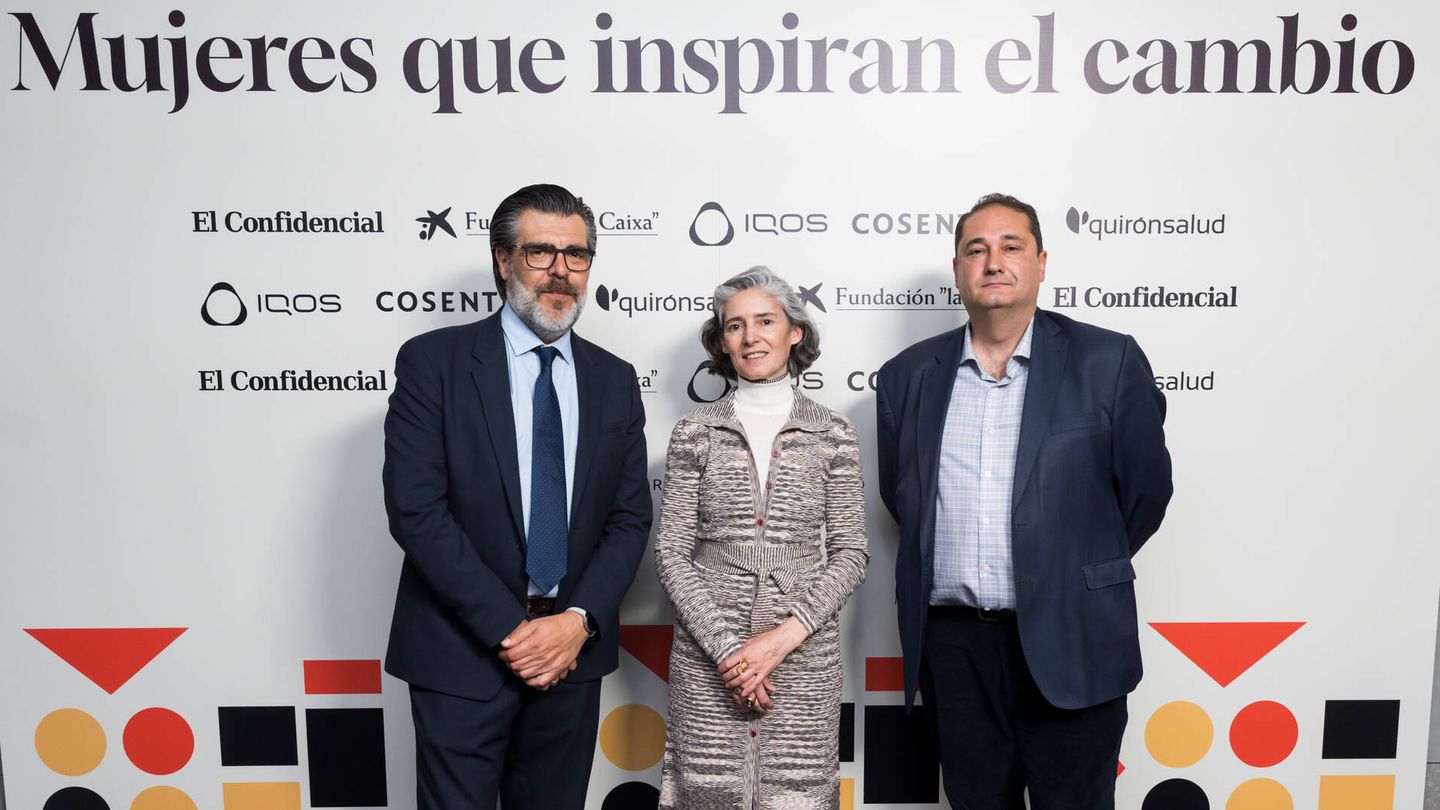 José Luis Cobas de Cosentino, Blanca Muñoz galardonada en la categoría Arte y Cultura y José María Pantoja de Cosentino.