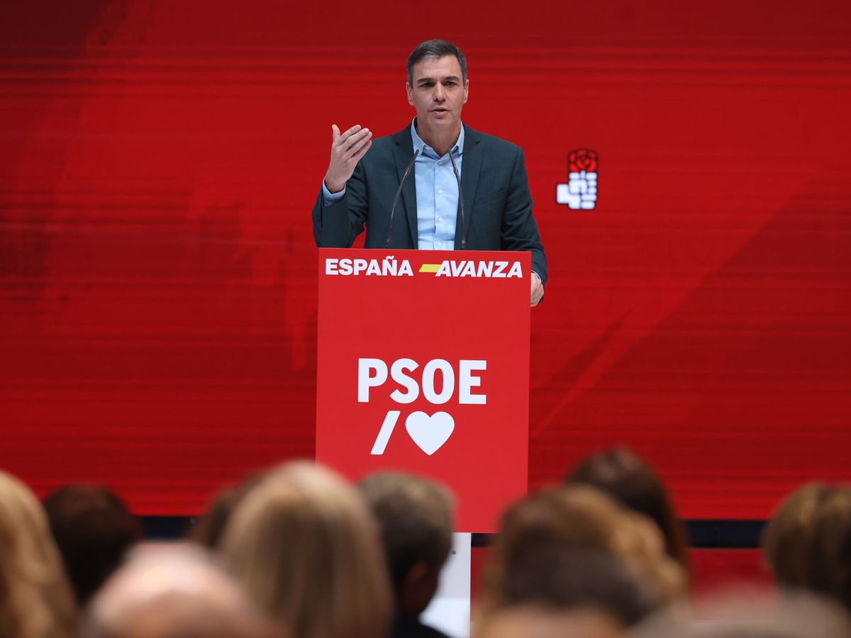 Foto: Pedro Sánchez, en el acto del PSOE en Madrid. (EFE/Kiko Huesca)