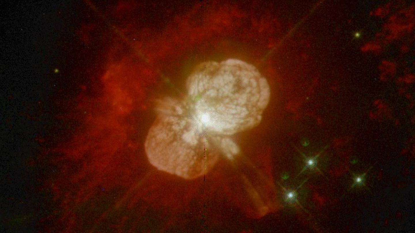 Eta Carinae, una estrella con un carácter muy inestable. Distancia aproximada: 7.500 años luz.