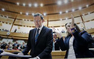 Rajoy y el CIS dan aire al PP hasta las ‘bombas’ de Bárcenas