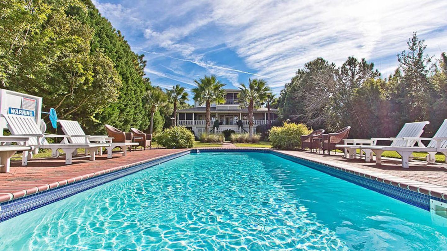 La espectacular mansión de Sandra Bullock. (Tybee Vacation Rentals / Sotheby's International Realty)