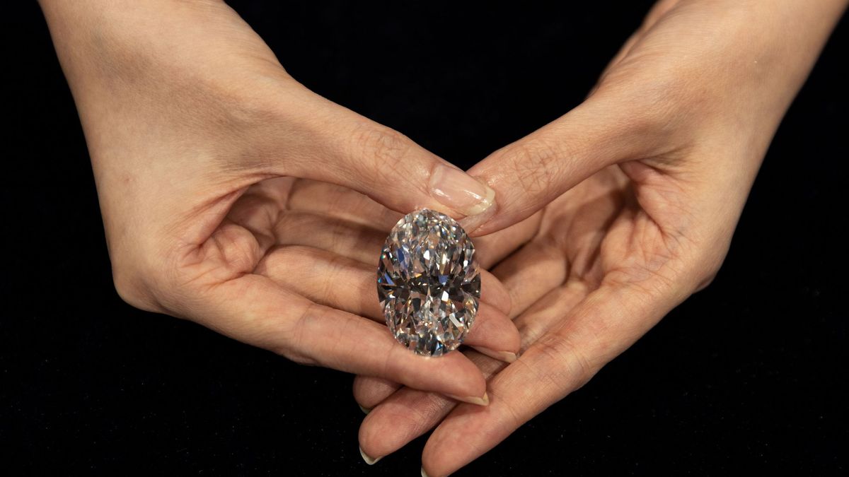 Sotheby's rompe récords con el diamante más caro jamás subastado por internet