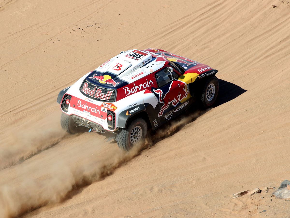 Foto: Carlos Sainz, durante la tercera etapa del Rally Dakar. (EFE)