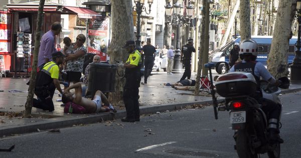 Foto: Atentado en las Ramblas de Barcelona (EFE)