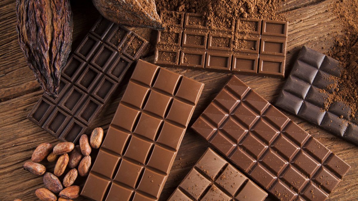 Alerta alimentaria: retiran varias tabletas de chocolate de una popular marca