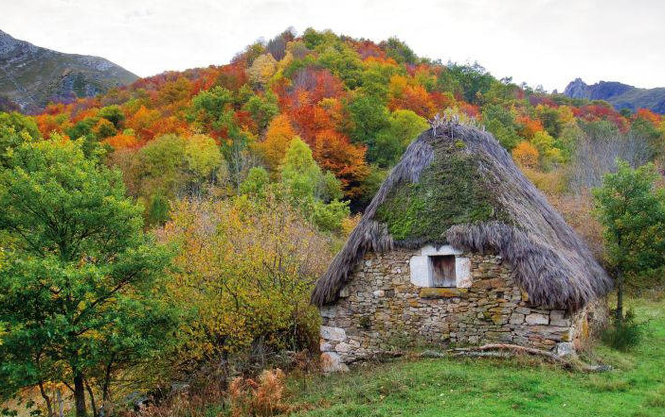 Así son las cabañas de teito, de cuento. (Cortesía Turismo de Asturias) 