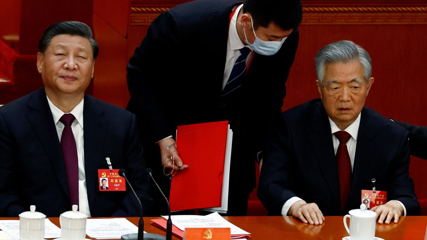 Xi Jinping y Hu Jintao. (Reuters/Tingshu Wang)