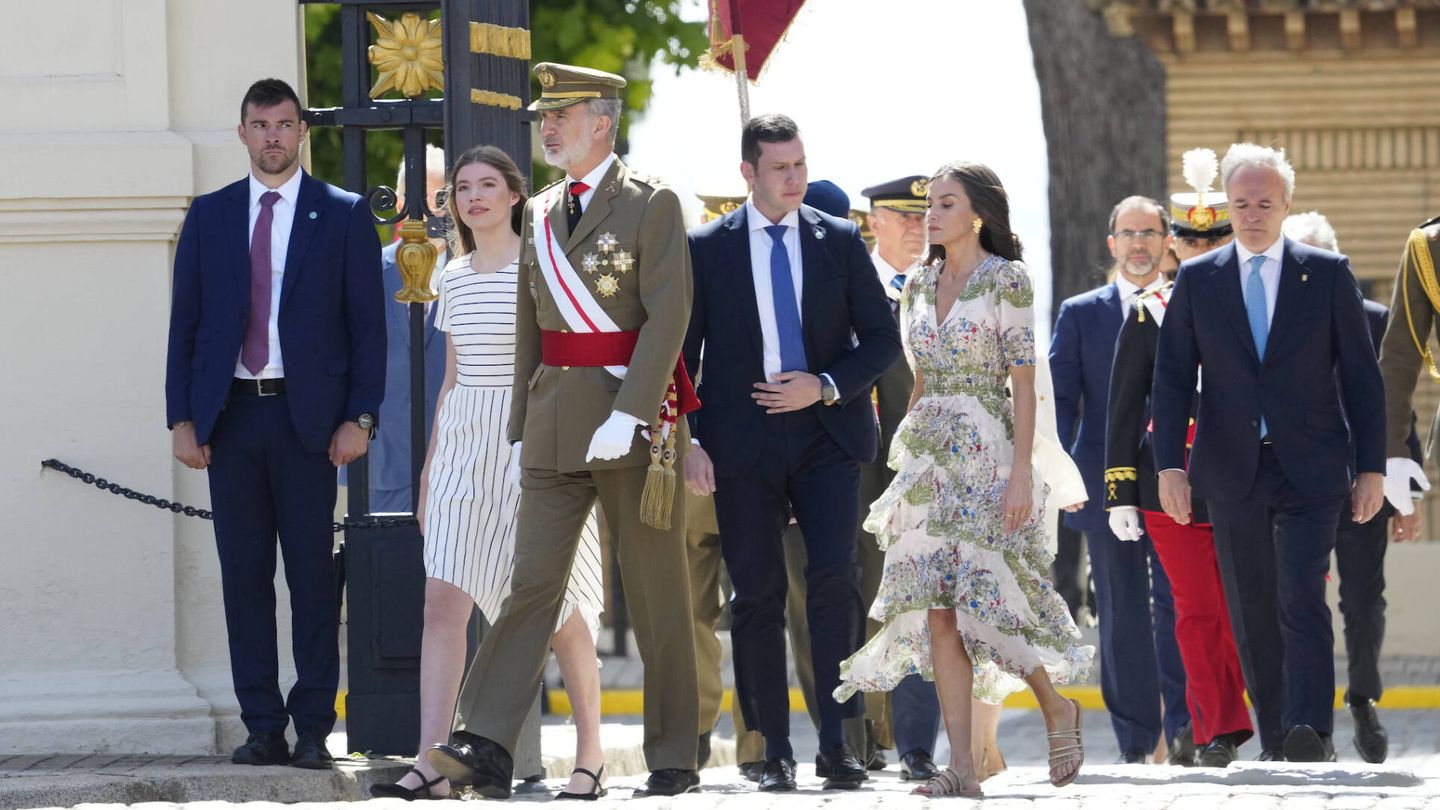 Los Reyes a su llegada a la Academia General Militar. (Limited Pictures)