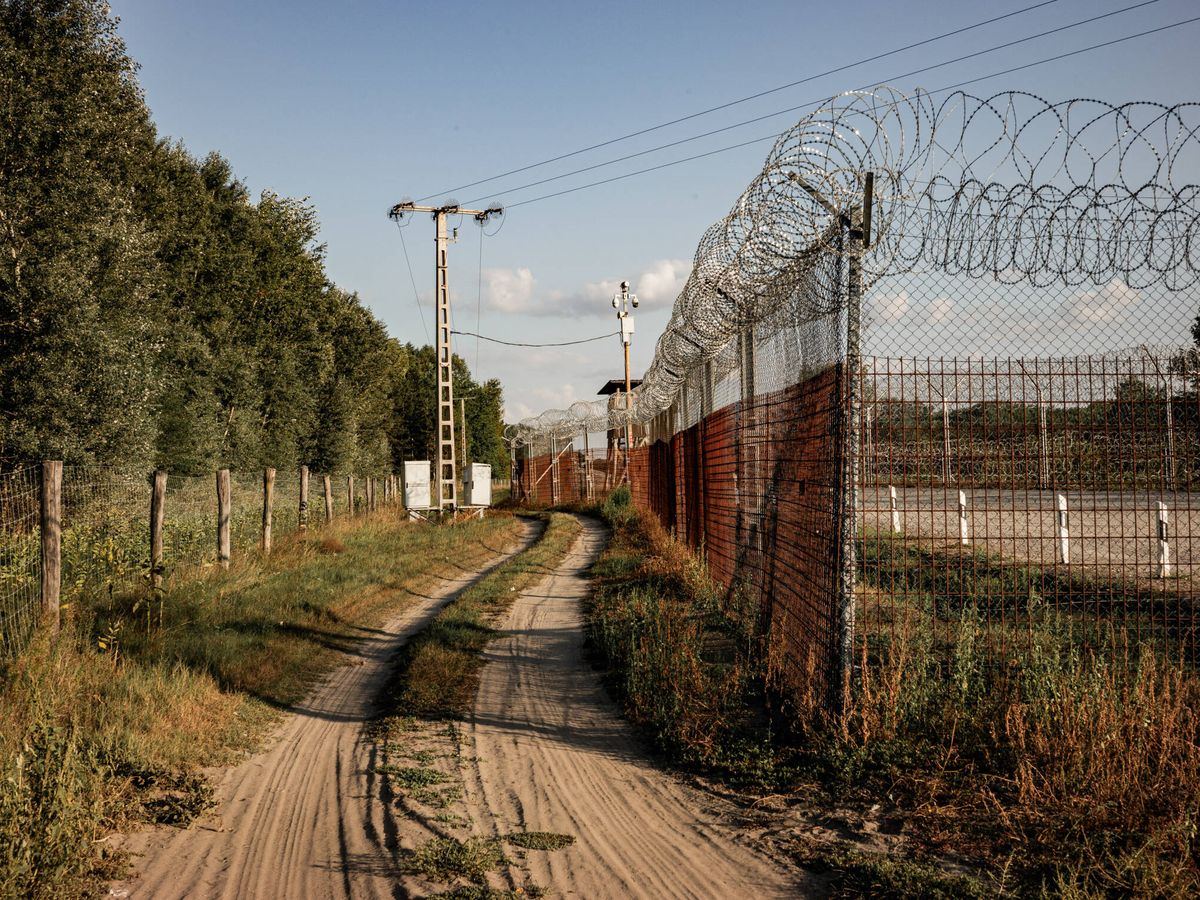 Foto: The fence on the border between Hungary and Serbia. (Thomas Devenyi)