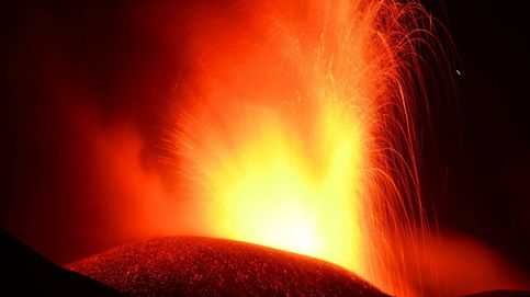 Continúa la actividad eruptiva del Etna y Mbappé, presentado en el Bernabéu: el día en fotos