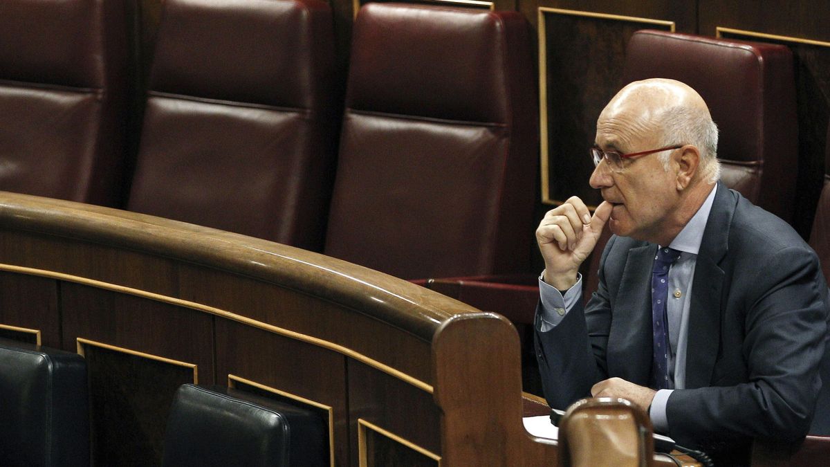 Duran remolonea para no ser quien defienda en el Congreso la consulta independentista