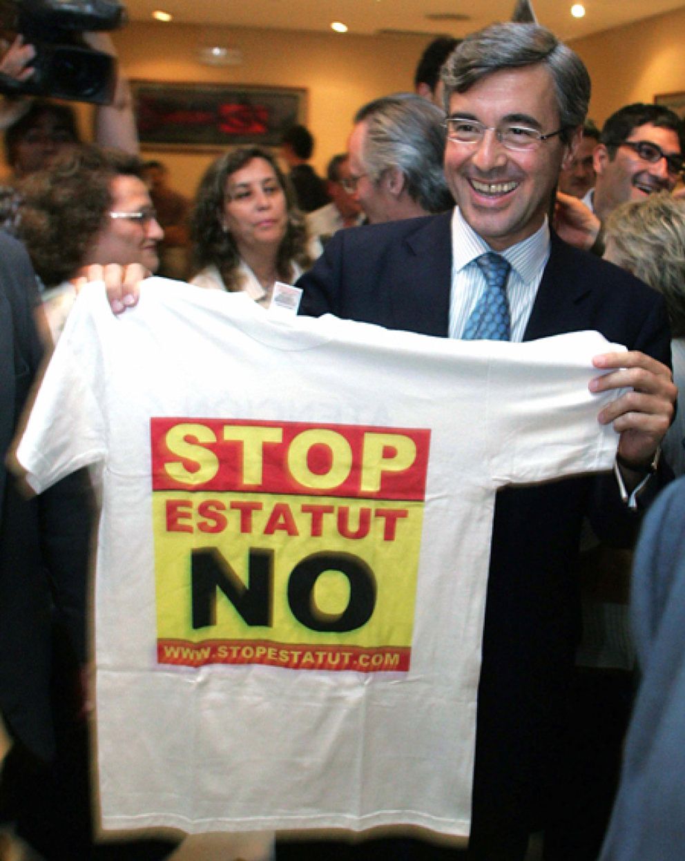Foto: La campaña del PSC para el referéndum del Estatut ‘arrincona’ al PP e ‘ignora’ por completo a ERC