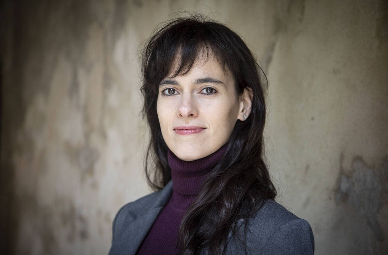 Foto: Carissa Véliz, filósofa y profesora de Ética Digital en Oxford. (Foto cedida)
