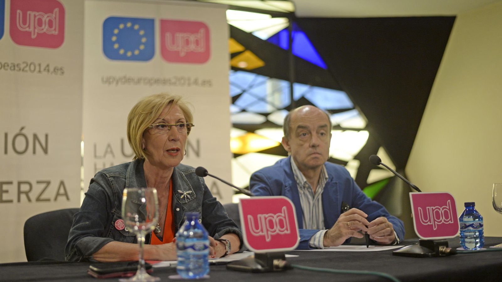 Foto: La portavoz de UPyD, Rosa Díez, acompañada del eurodiputado Fernando Maura. (EFE)