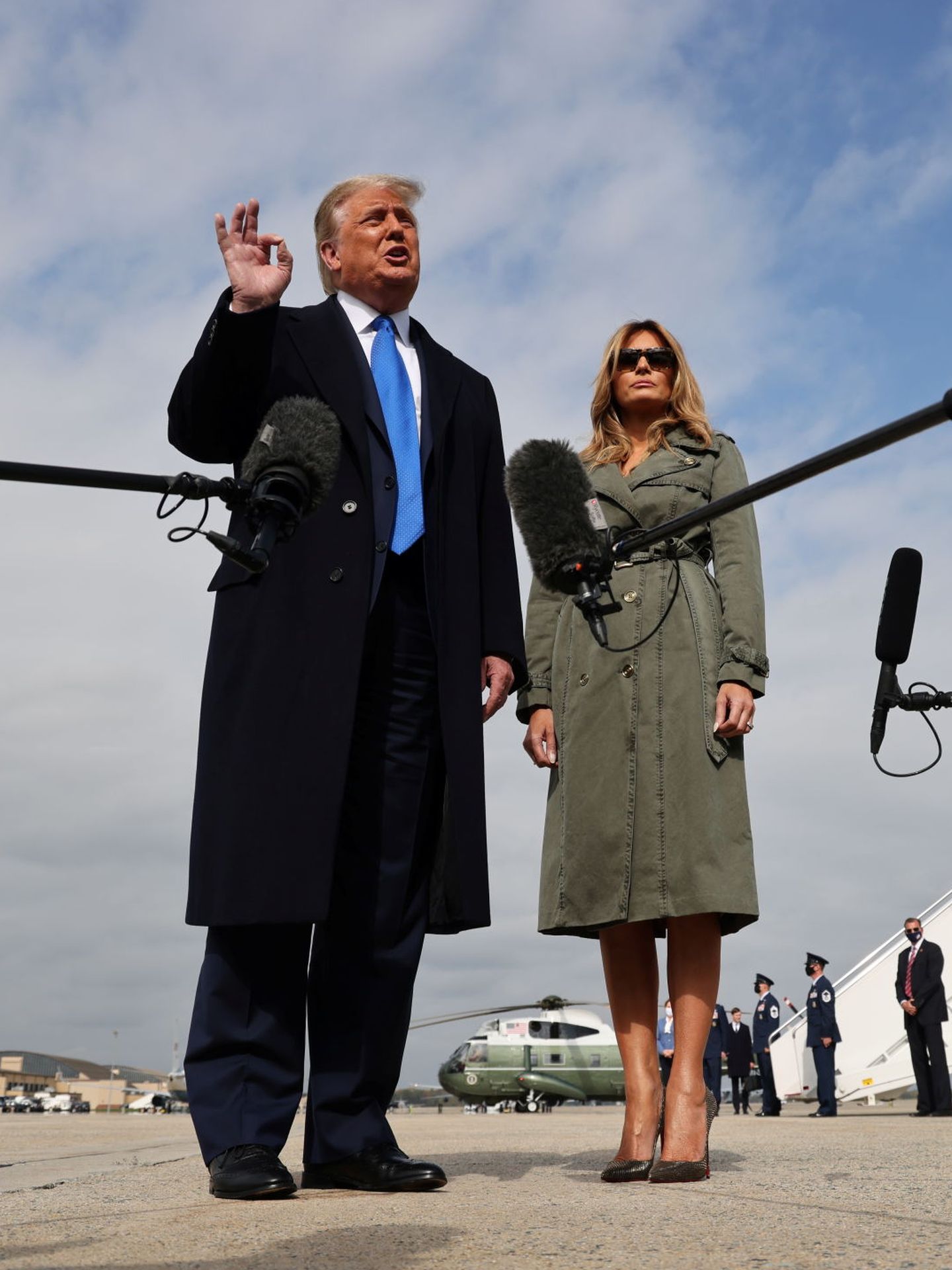 Melania y Trump, a su llegada a Pensilvania. (Reuters)