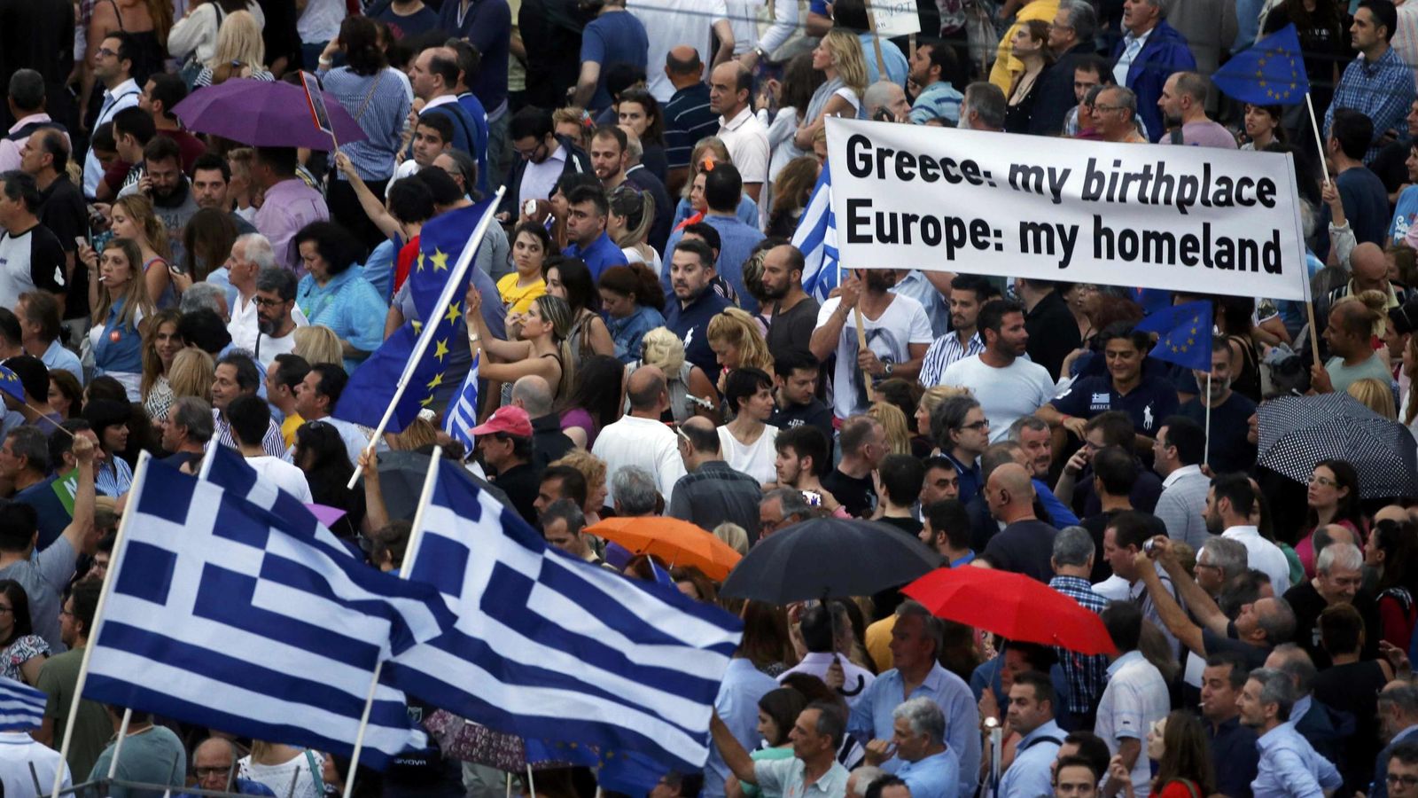 Foto: Manifestación en la emblemática plaza Syntagma de Atenas, en Grecia. (Reuters)