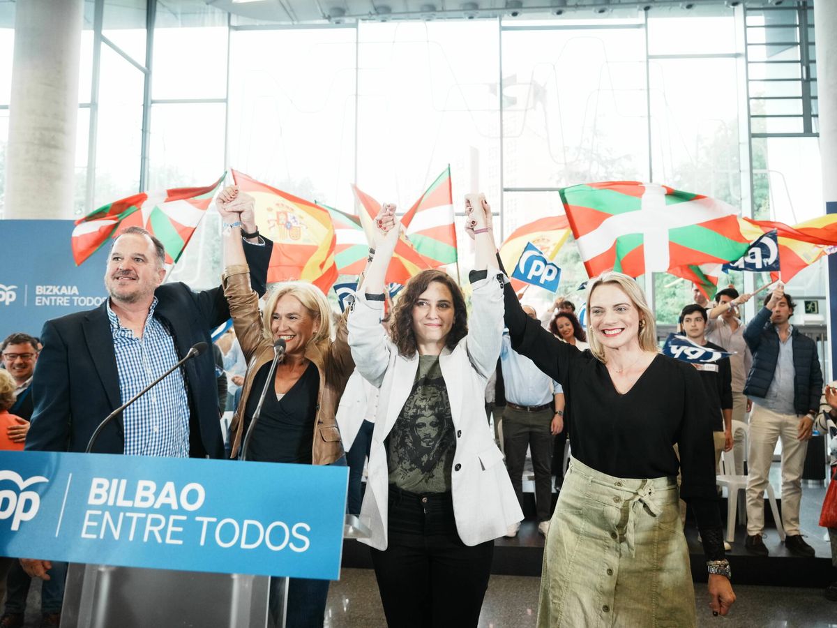 Foto: Ayuso participa en el acto del PP vasco en Bilbao. (Europa Press)