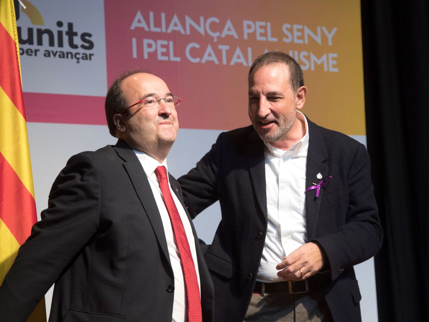 Miquel Iceta y el número tres de su candidatura, Ramon Espadaler. (EFE)