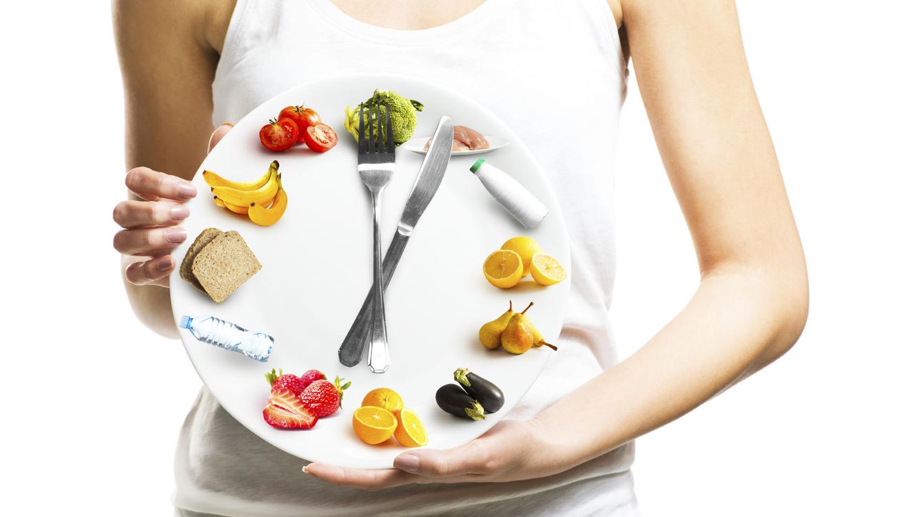 Foto: La comida no influye de igual manera en nuestro cuerpo a diferentes horas. (iStock)