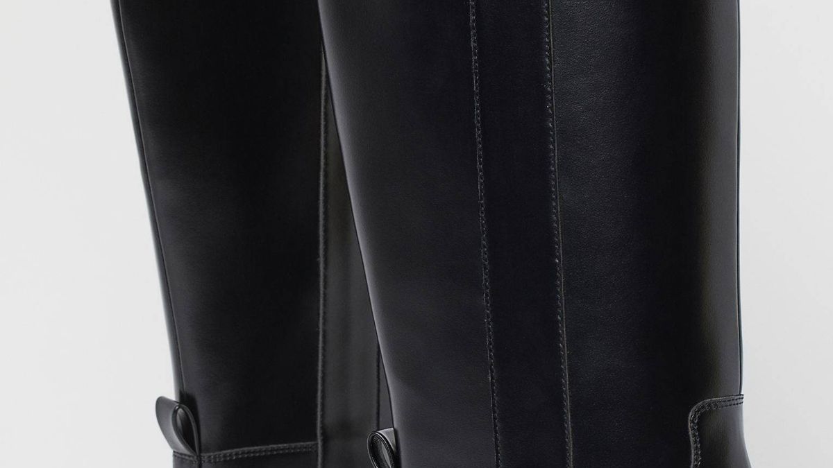 H&M tiene las botas negras sin tacón perfectas para cualquier fondo de armario