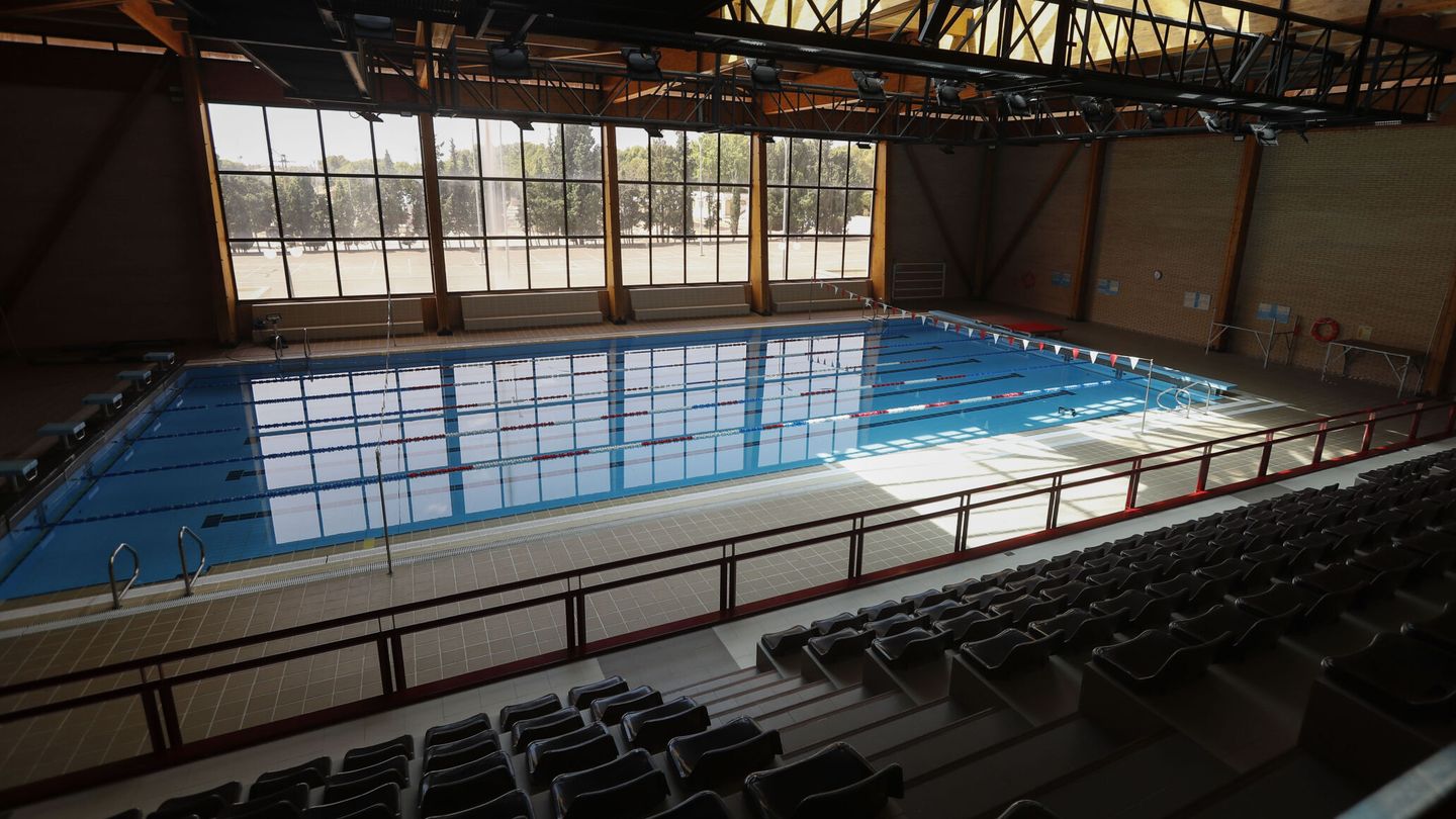 La piscina de la Academia Militar General de Zaragoza. (EFE/Javier Belver)