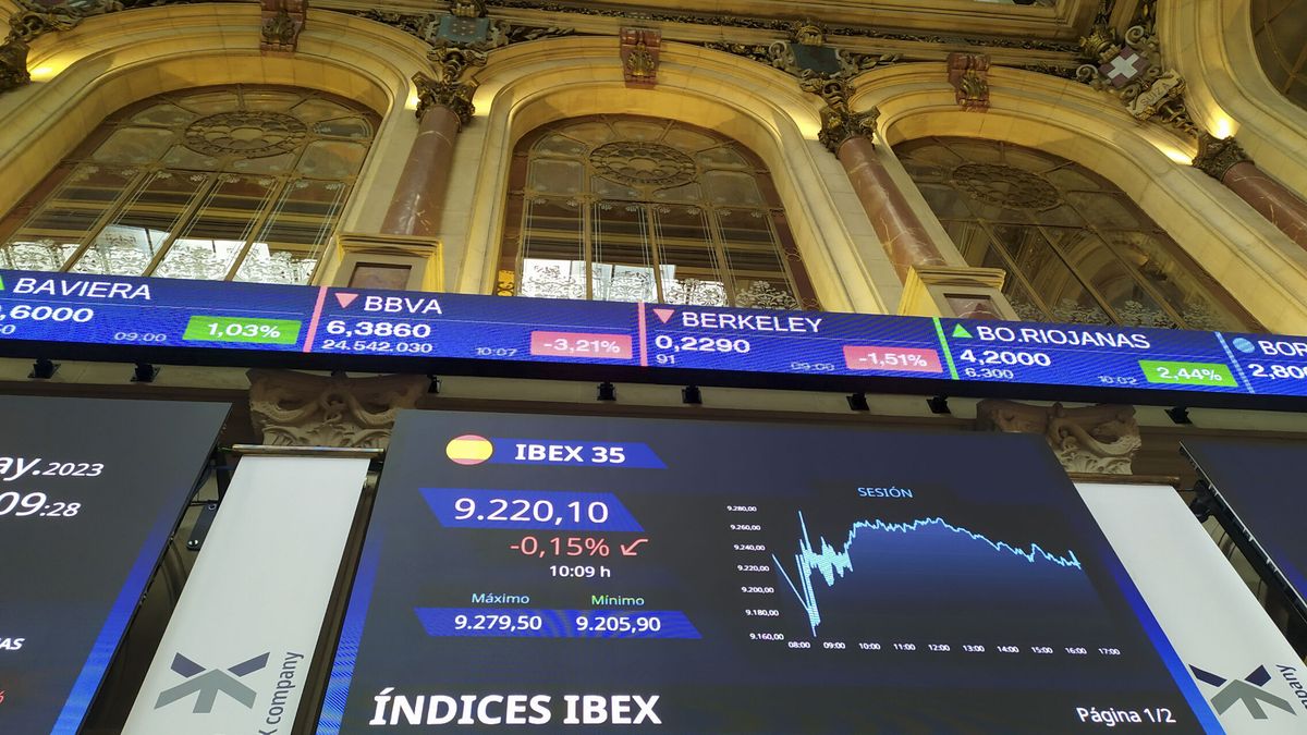 Bolsa e Ibex 35, en directo | Cierre mixto en Wall Street en medio de las negociaciones por el techo de deuda
