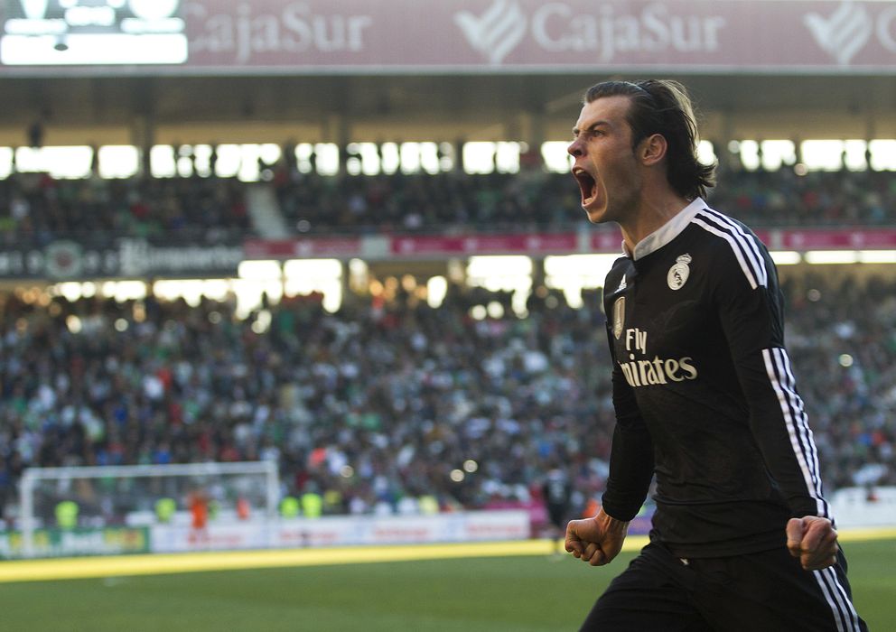 Foto: Gareth Bale celebra el gol que dio el triunfo al Madrid en Córdoba (AP)