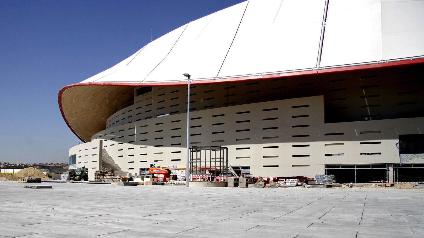 Al lado del Wanda Metropolitano habrá un aparcamiento disuasorio de 1.500 plazas. (EFE)
