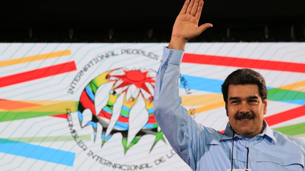 Maduro bromea con ser candidato en España y asegura que gana "con el 50% de los votos"
