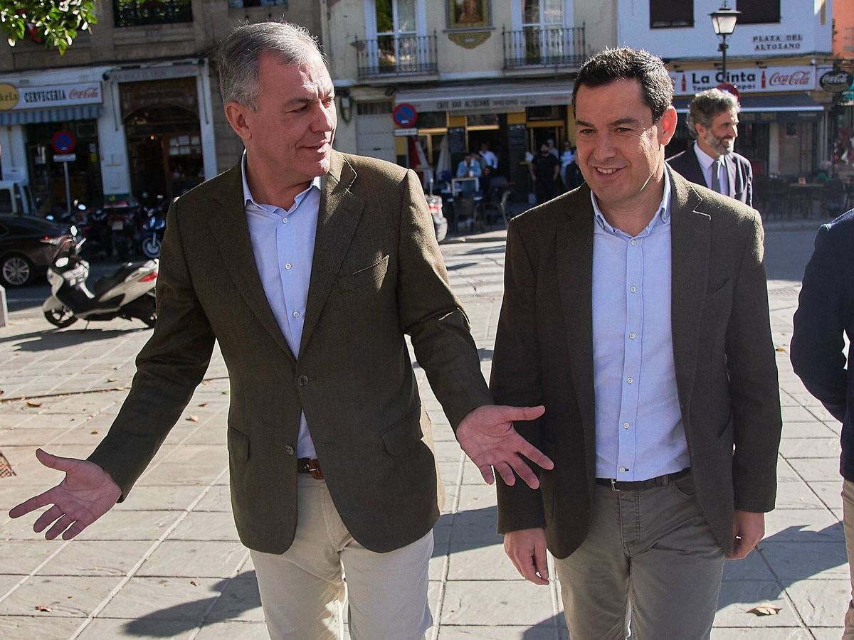 Foto: José Luis Sanz, candidato del PP en el Ayuntamiento de Sevilla, con Juanma Moreno. (Cedida/PP)