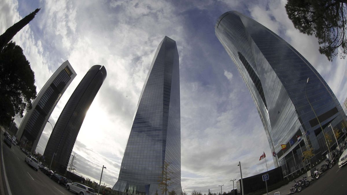 Las grandes gestoras internacionales se lanzan en masa a abrir oficinas en España