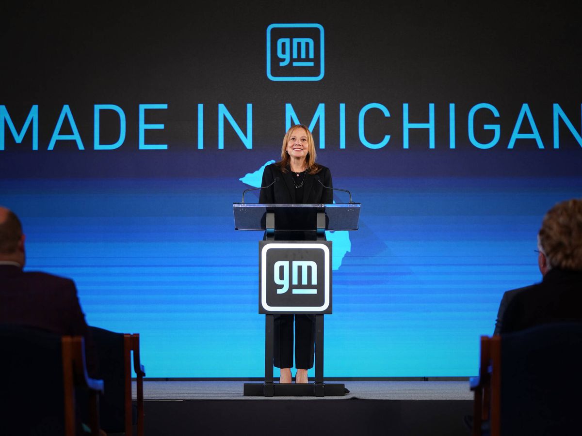 Foto: Mary Barra, CEO de General Motors, anuncia en Lansing (Michigan) la gigantesca inversión en ese estado. (GM)