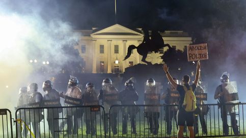 Las protestas sitian la Casa Blanca: Trump entra en un búnker (literal y metafórico)